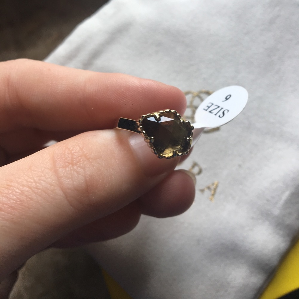 Kendra Scott Judy Ring NWT Size 6 Smoky